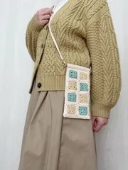 グラニースクエアのばね口スマホポシェット🍀