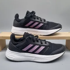 アディダス ギャラクシー5 レディーススニーカー 24センチ