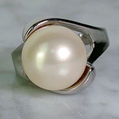 D8027【スワロフスキー】Vライン ペアリング 9号 Sサイズ - メルカリ