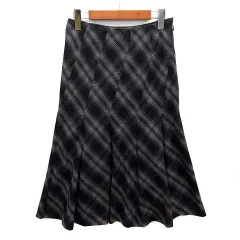 23区 オンワード樫山 ウール チェック フレア スカート ミディ丈 チャコールグレー 38
