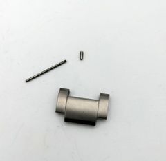 ・中古品 腕時計 部品 シチズン アテッサ U680-T015603 ベルトの４コマ目 ４段目または５コマ目 ５段目　接続用のピン付き