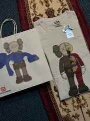 UNIQLO UT KAWS コラボ 半袖 Tシャツ カウズ