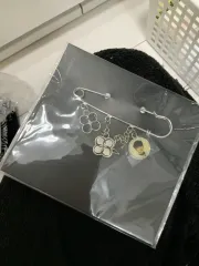 BTS シュガ ユンギ WINGS ブローチ バッジ