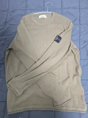 ストーンアイランド カーキ 長袖Tシャツ