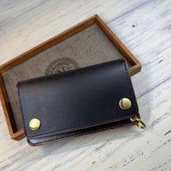 トラッカーウォレット ミドル3層】ブラック 茶芯 ゴールド YKK - メルカリ