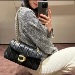 コーチ 30; COACH Tabby Shoulder Bag WITH Quilting CP150 B4