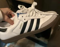 adidas サンバ OG 白 ブラック