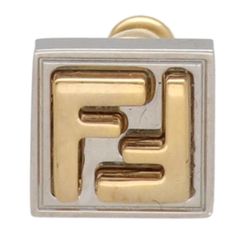 FENDI FF ズッカ ピアス 片耳用 A254053 FENDI FF ズッカ ピアス 片耳用 A254053 - メルカリ