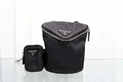 PRADA プラダ リナイロン ナイロン 三角ロゴ クロスバック バッグ 2VH147