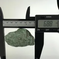 【E32170】 クロム雲母 フクサイト フックサイト 雲母 天然石 鉱物 原石 パワーストーン