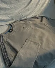 アディダス 00s グレー スウェット