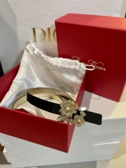 2026年最新】ROGER VIVIER ベルトの人気アイテム - メルカリ