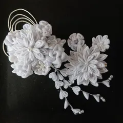 つまみ細工の髪飾りセット/白/結婚式/成人式/七五三