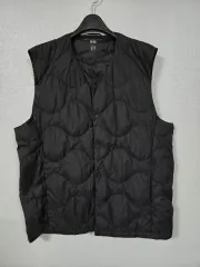 ユニクロ キルティング 軽量ダウンベスト L