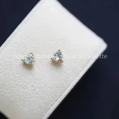 ピアス 耳飾りゴールドカラー 金色 三角形 三角 フェイクストーン キラキラ 可愛い 大人可愛い シンプル レディース ジュエリー イベント パーティー 大人かわいい デイリー ガーリー フェミニン 個性的