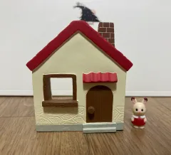 赤屋根の家 & シルバニアファミリー 赤ちゃんうさぎフィギュアセット