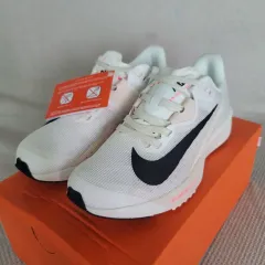 ナイキ エア ズーム ライバル フライ4 235