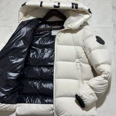 MONCLER ボア ダウンジャケット ホワイト ブラック - メルカリ