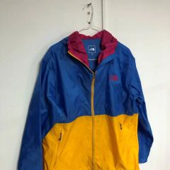 アディダス FCバイエルン・ミュンヘン ロゴ フード ダウン 95(L) ユニ