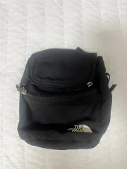 THE NORTH FACE ザノースフェイス ブラック クロスバック