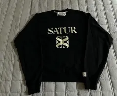 2026年最新】SATUR スウェット 韓国の人気アイテム - メルカリ