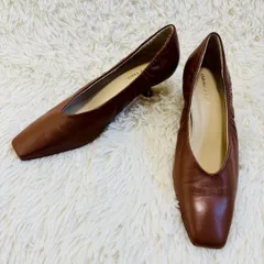 Odette e Odile オデットエオディール レザー スクエアトゥ ミドルヒール パンプス【C-10】