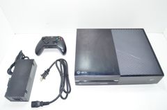 【送料無料】 マイクロソフト Microsoft Xbox One 本体 MODEL 1540 家庭用ゲーム機 現状品　通電のみ確認