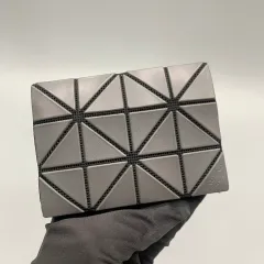 2026年最新】bao bao issey miyake 財布の人気アイテム - メルカリ