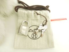 美品】エルメス カデナ パドロック チャーム 鍵 ゴールド 107番 - メルカリ