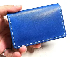 レザークラフト 名刺入れ カードケース　ブルー 　ステッチ ライトベージュ