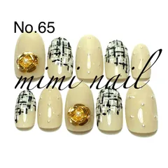 No.65 ベージュ＆ツイードカメリアネイルチップ ハンドメイド ラウンド ジェルコート済