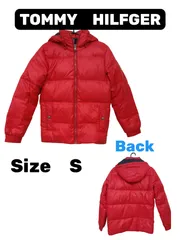 Tommy Hilfigerのフード付きダウンジャケット