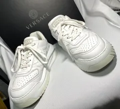 希少 VERSACE ヴェルサーチ オディッセア ブランドロゴ＆グレカデザイン スニーカー ホワイト 42.5 27.5cm~ メンズ シューズ 箱ありのサムネイル