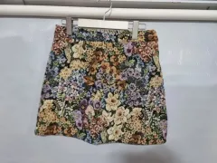 韓国製 フラワー パータン ミニスカート 厚手