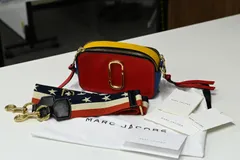 MARC JACOBS（マーク ジェイコブス）