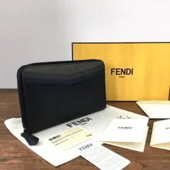 297 送料込み！ 極美品 FENDI ジップラウンドファスナーウォレット セレリア 7M0233 箱付き