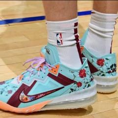 訳】Nike LeBron 18 Low Mimi Plange 28.5cm - メルカリ