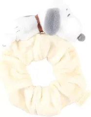 【新品】アクセサリー(非金属) アイボリー マスコットつきシュシュ 「PEANUTS(SNOOPY)」