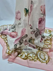 【used品】美品！TRUSSARDI レディーススカーフ タグなし