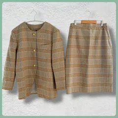 美品 チェック柄 ノーカラージャケット＆スカート セットアップ 11号