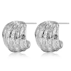 メタル質感 シルバーピアス｜小ぶり｜大人カジュアル