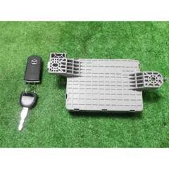 MPV LY3P BCMユニット 23S L528,67560A,K0216,10K19のサムネイル