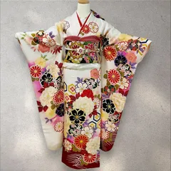 振袖　振袖フルセット　白系　牡丹　桜　古典柄　刺繍　紫野美術工芸　正絹