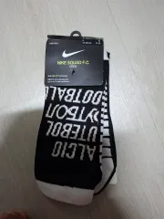 新品) NIKE ナイキ クアッド F C クルー サッカー 靴下 27-30cm