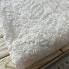 縦100cm×横95cm 刺繍生地　シロ　NO.093