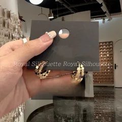 ピアス 耳飾り フープピアス風 ゴールドカラー 金色 スクエア ビーズ 個性的 可愛い ゴールド 大人可愛い シンプル レディース ジュエリー イベント パーティー 大人かわいい デイリー ガーリー フェミニン 個性的