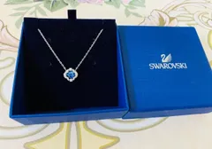 新品　スワロフスキーSwarovski Una ネックレス クローバーブルー