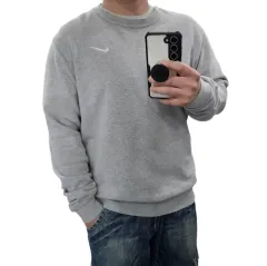 L 100 NIKE ソロスウッシュ スウェット グレー