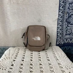 THE NORTH FACE ザノースフェイス ホワイトラベル ミニ クロスバック バッグ