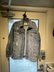 ザラ デニム デニムジャケット ダメージ ウォッシュ 95-100 服が多すぎるので、お譲りします